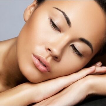 w640_2643988_modelimage_1 Novità Sleek-Makeup: “Base Duo Kit”