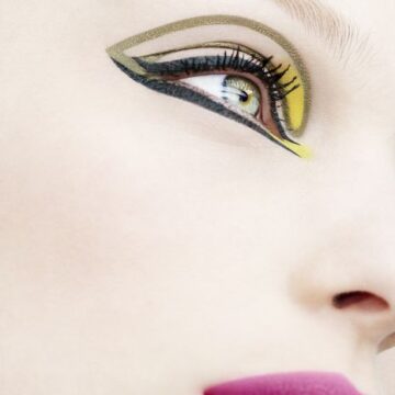 30_Rebecca Schweins_ Makeup inspiration – Colored lines